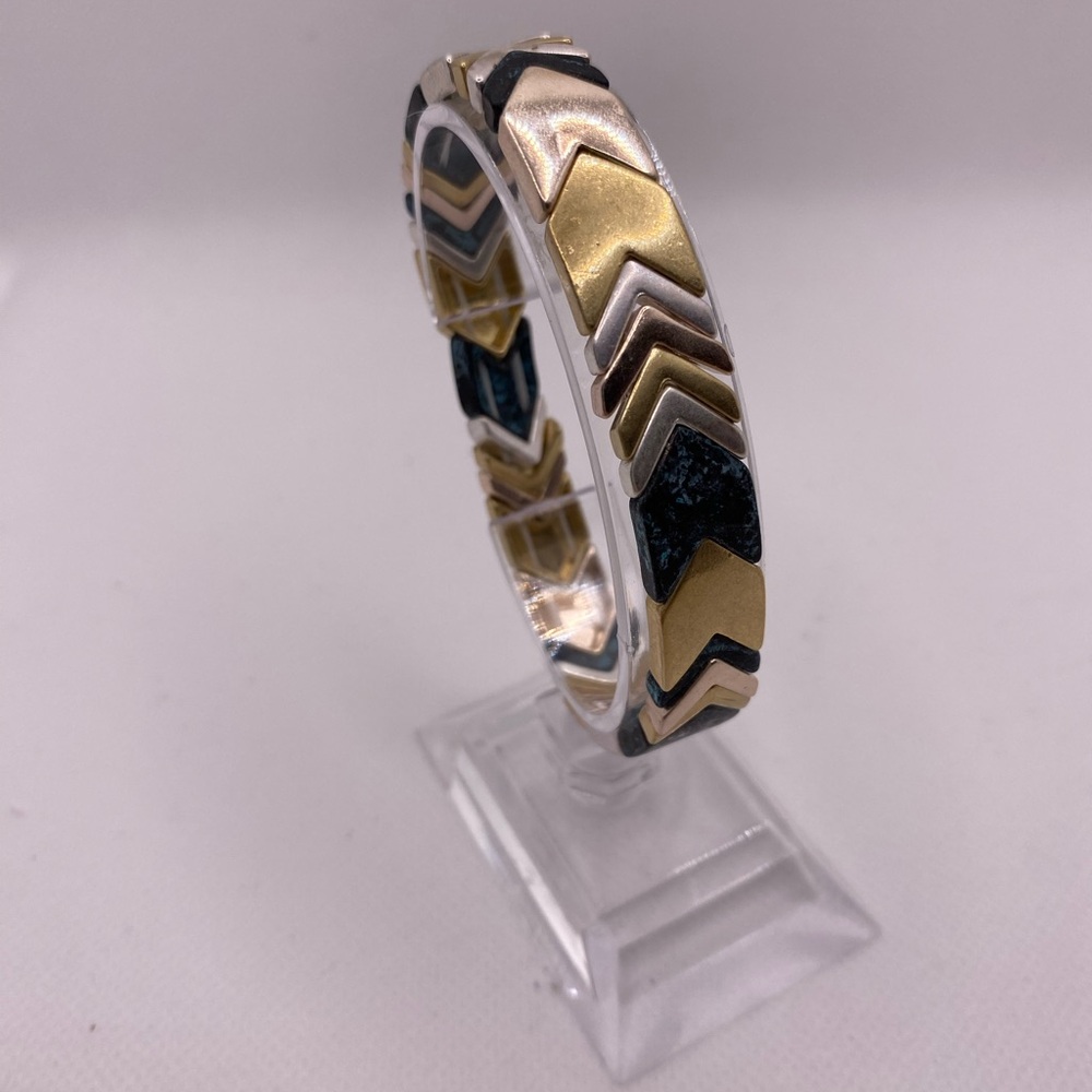 Metallic Chevron Stretch Bracelet